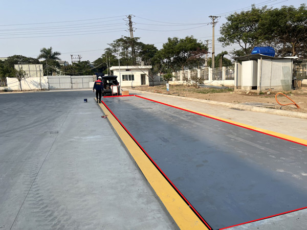 Kiểm tra cầu cân trước khi tiến hành cân